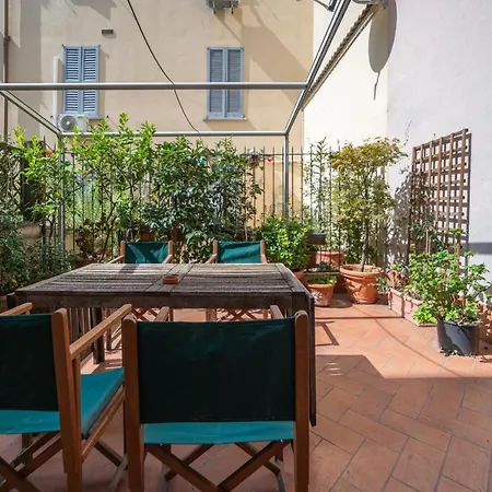 A Tiny Terrace In Centre Apartamento